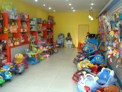 儿童玩具加盟店导购应该如何做好服务